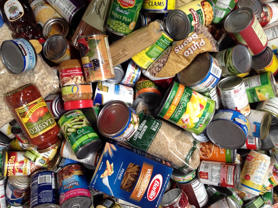 Fisher’s Food Drive a Chance to Both Give and Learn
