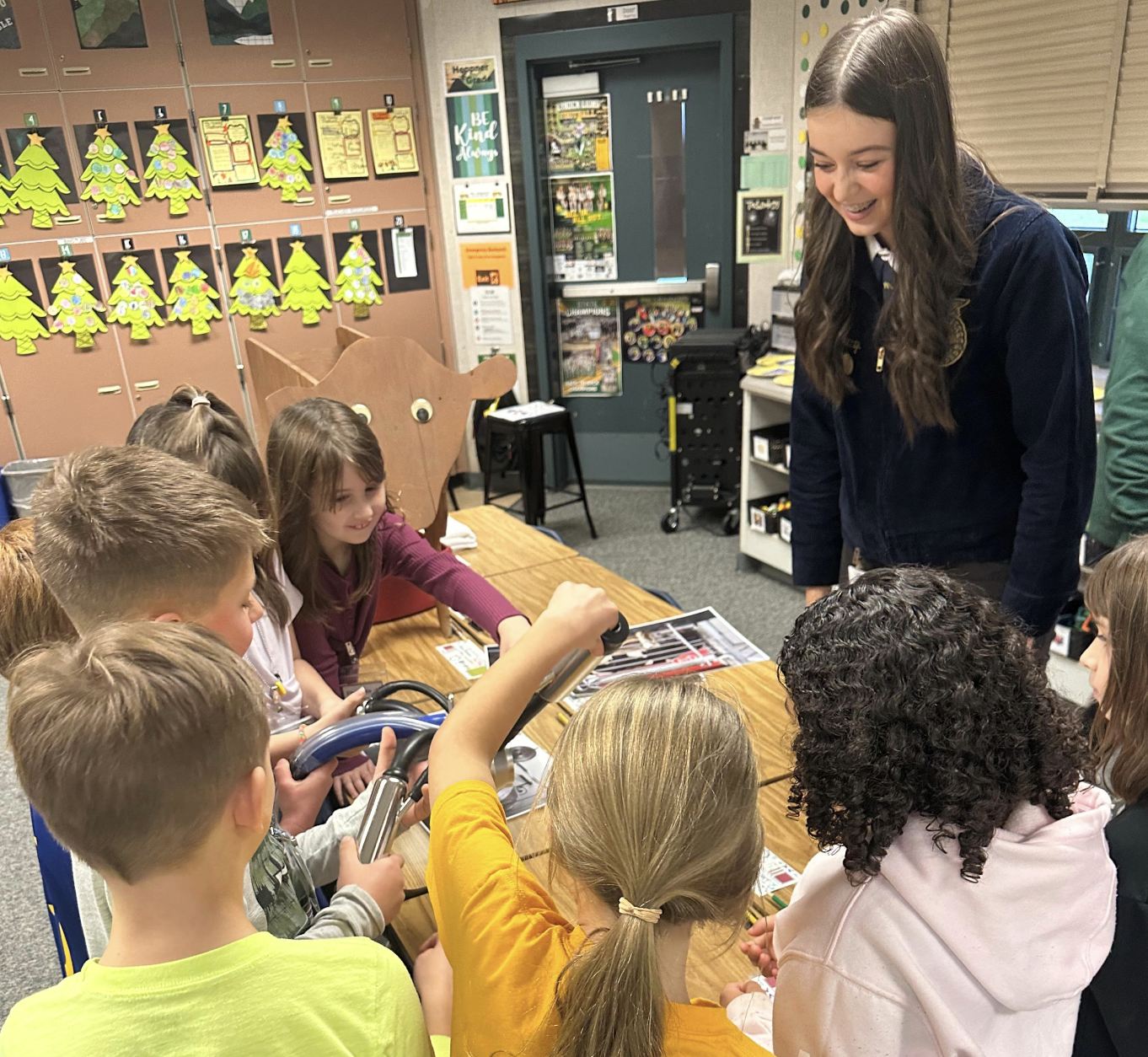 FFA Students Sharing Knowledge in Lynden
